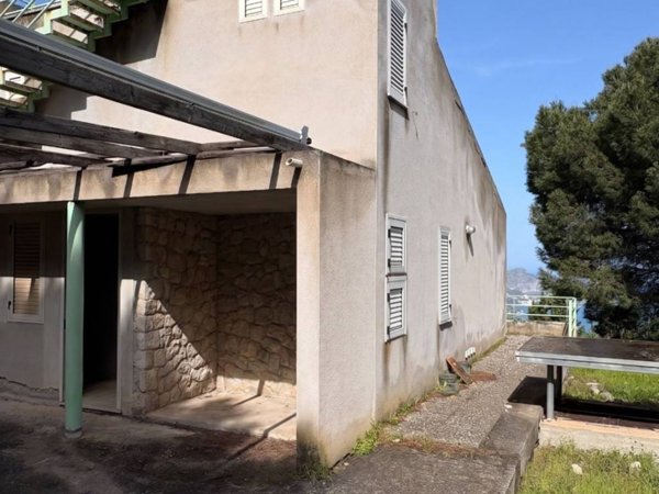 casa indipendente in vendita a Cefalù