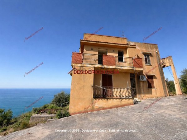 casa indipendente in vendita a Cefalù