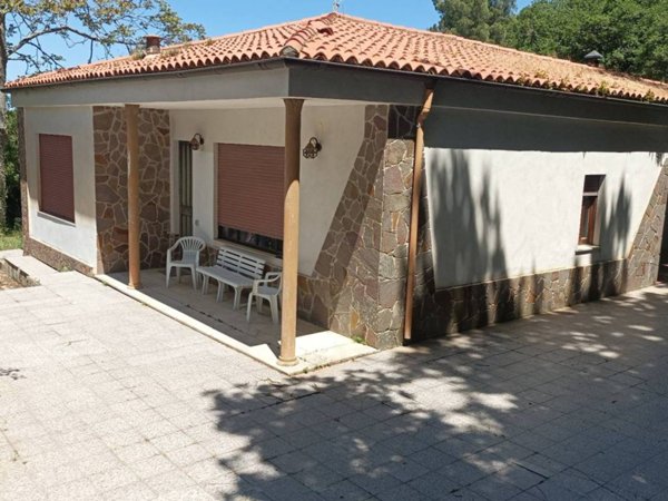 casa indipendente in vendita a Cefalù