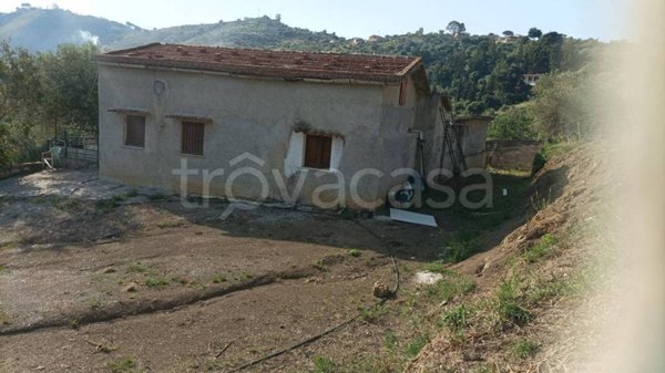 casa indipendente in vendita a Cefalù