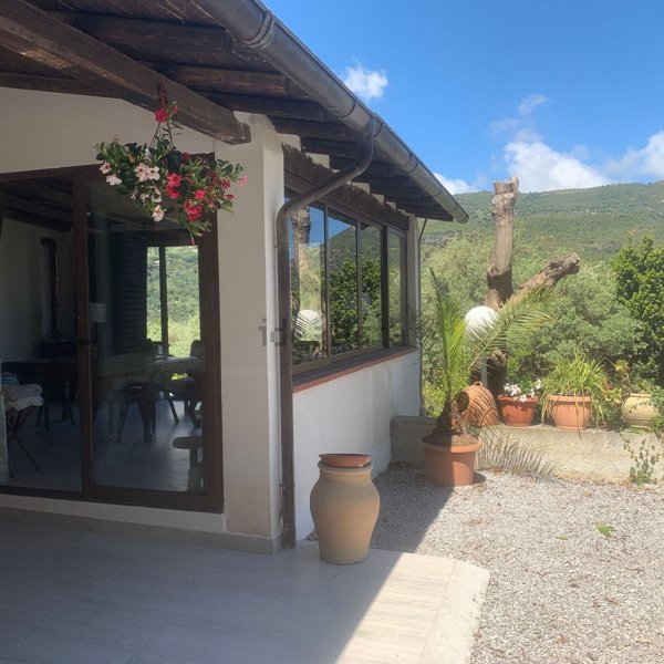 casa indipendente in vendita a Cefalù