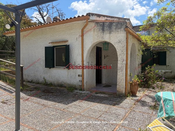 casa indipendente in vendita a Cefalù