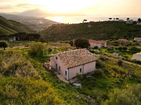 casa indipendente in vendita a Cefalù in zona Gibilmanna