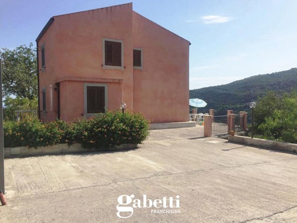 casa indipendente in vendita a Cefalù