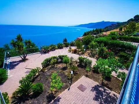 casa indipendente in vendita a Cefalù in zona Sant'Ambrogio