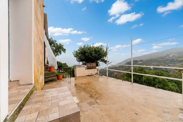 casa indipendente in vendita a Cefalù in zona Gibilmanna