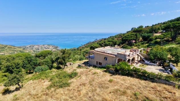 casa indipendente in vendita a Cefalù