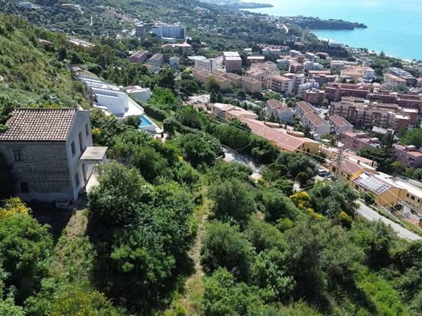 casa indipendente in vendita a Cefalù