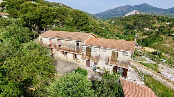 casa indipendente in vendita a Cefalù in zona Gibilmanna