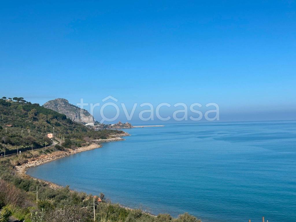 casa indipendente in vendita a Cefalù