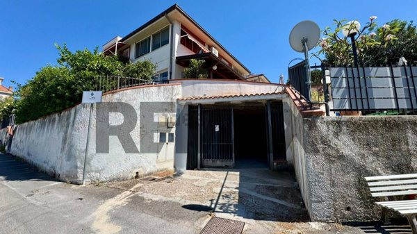 locale di sgombero in vendita a Cefalù