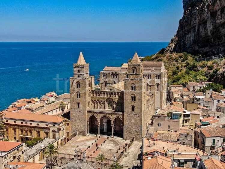 locale commerciale in vendita a Cefalù