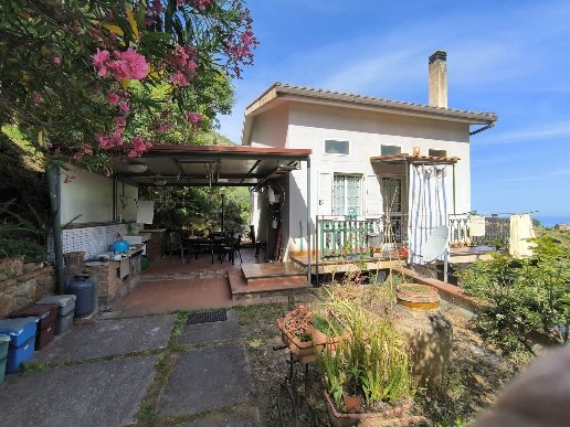 casa indipendente in vendita a Cefalù