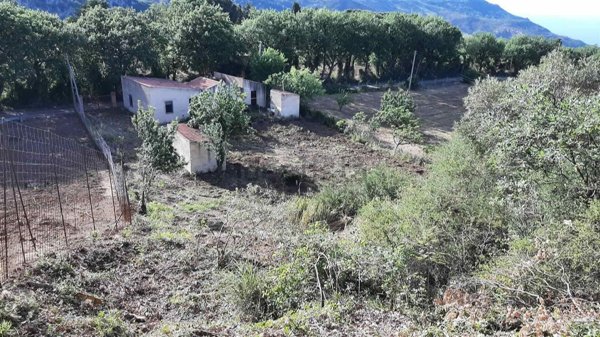 quadrivano in vendita a Cefalù in zona Gibilmanna