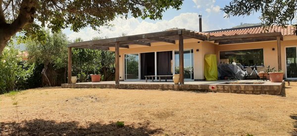 casa indipendente in vendita a Cefalù