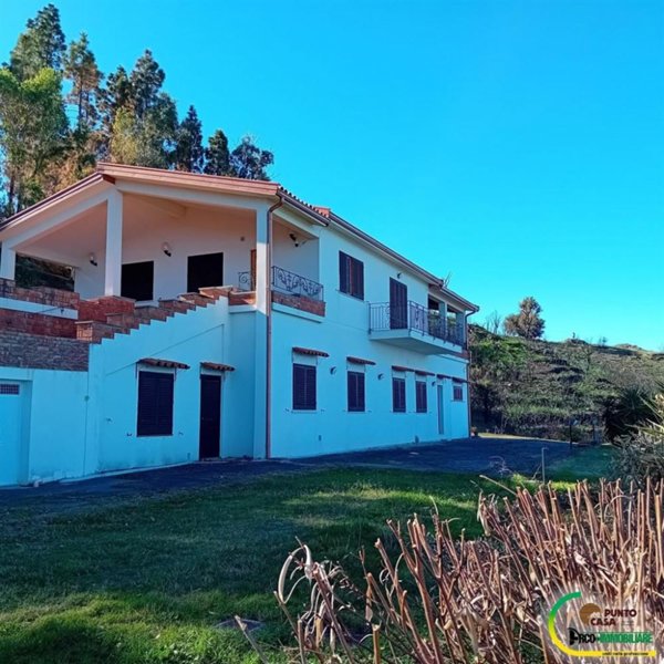 casa indipendente in vendita a Cefalù in zona Gibilmanna