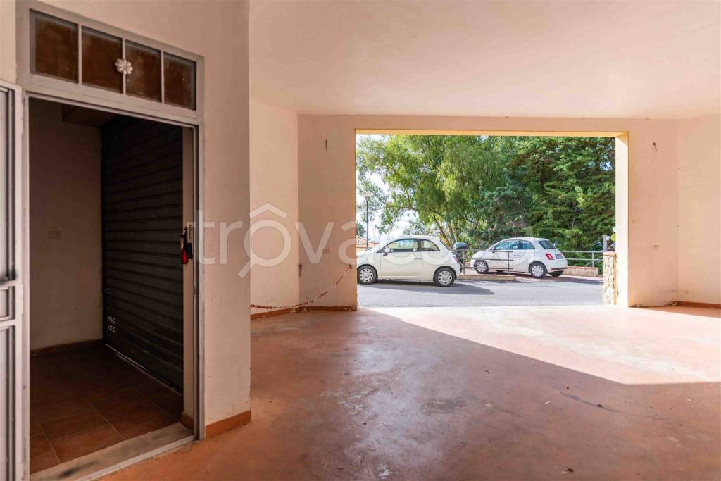 box auto in vendita a Cefalù