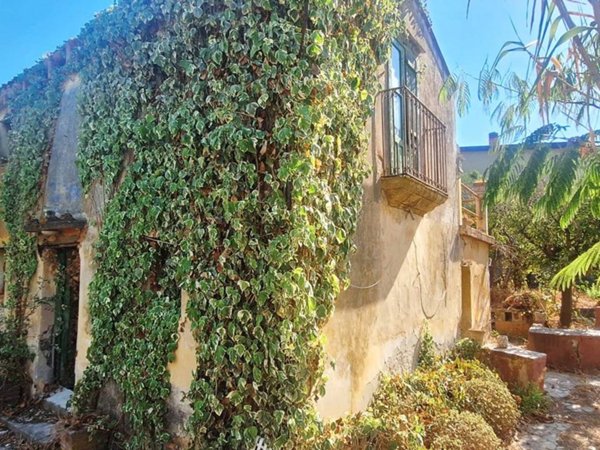 casa indipendente in vendita a Cefalù