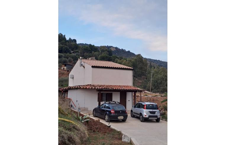 casa indipendente in vendita a Cefalù in zona Gibilmanna