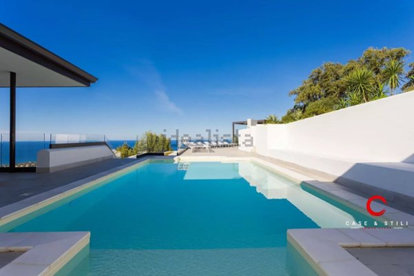 casa indipendente in vendita a Cefalù