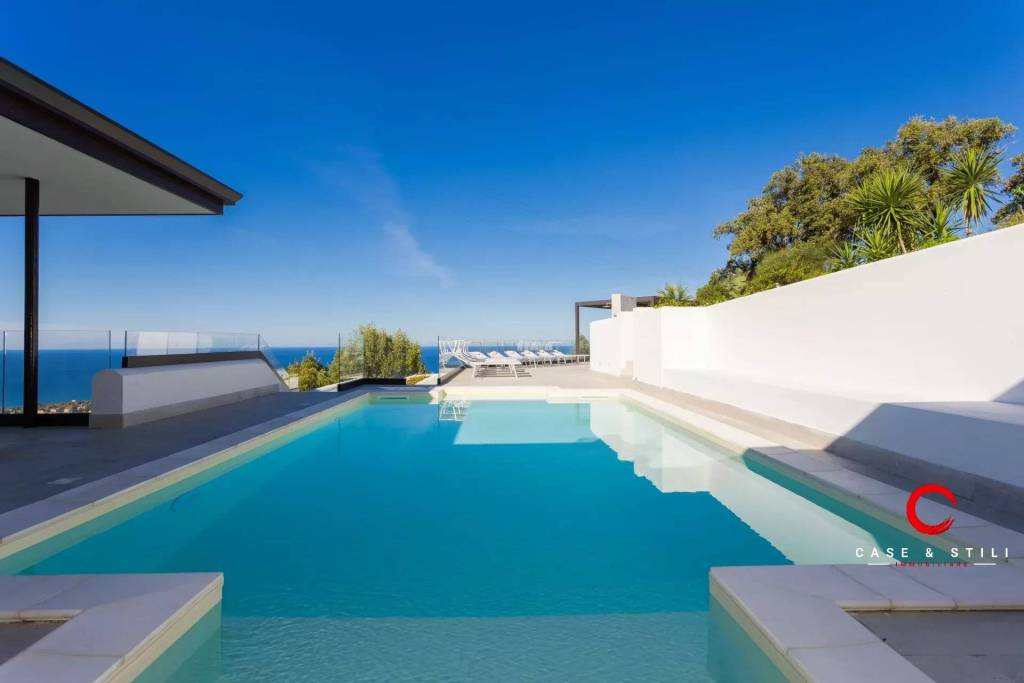 casa indipendente in vendita a Cefalù