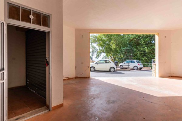 box auto in vendita a Cefalù