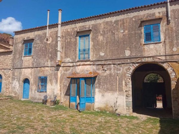 negozio in vendita a Cerda in zona Fontanarossa