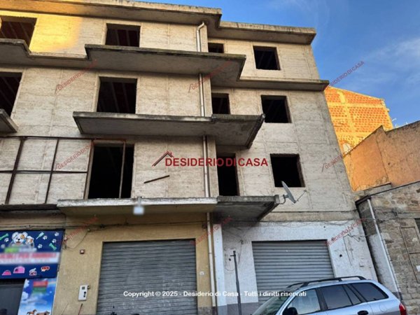 intera palazzina in vendita a Cerda