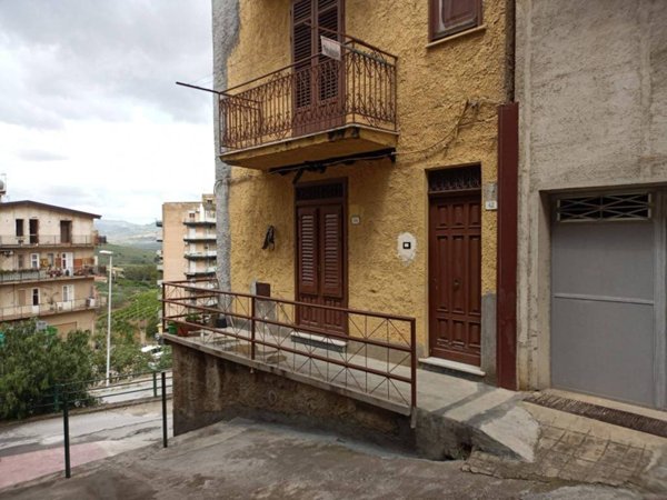 casa indipendente in vendita a Cerda