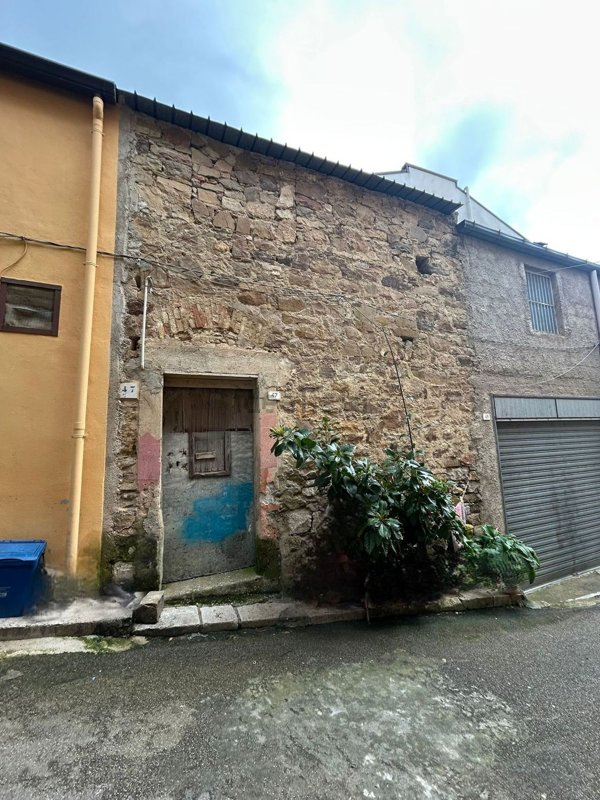 locale di sgombero in vendita a Cerda