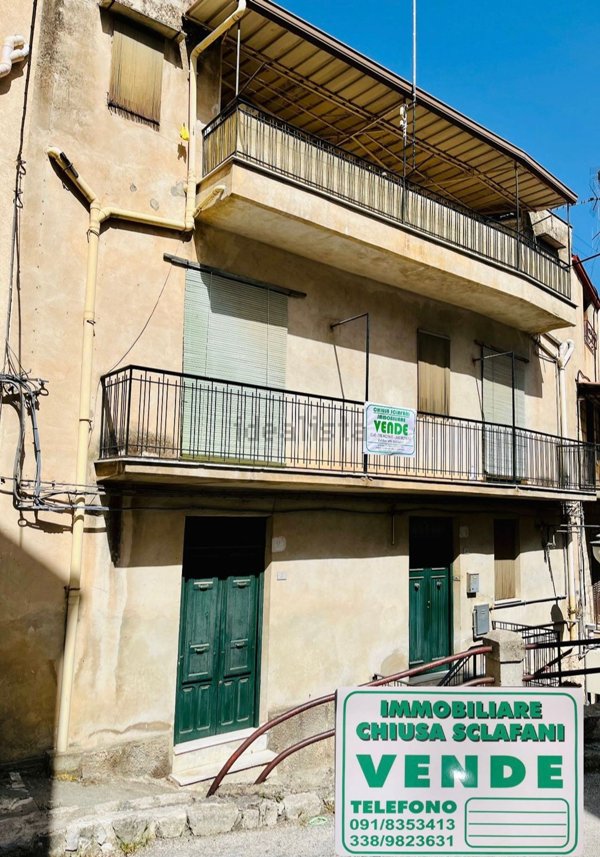 casa indipendente in vendita a Chiusa Sclafani