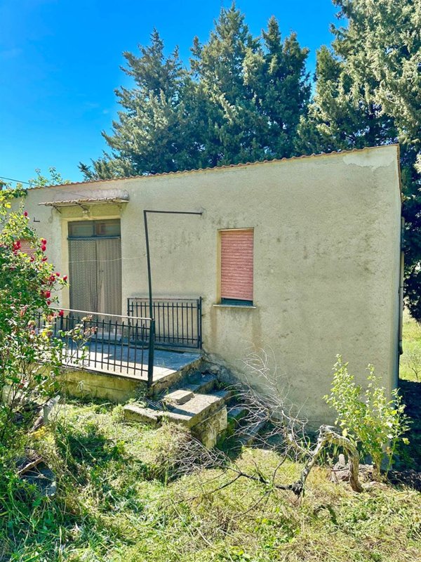 casa indipendente in vendita a Chiusa Sclafani