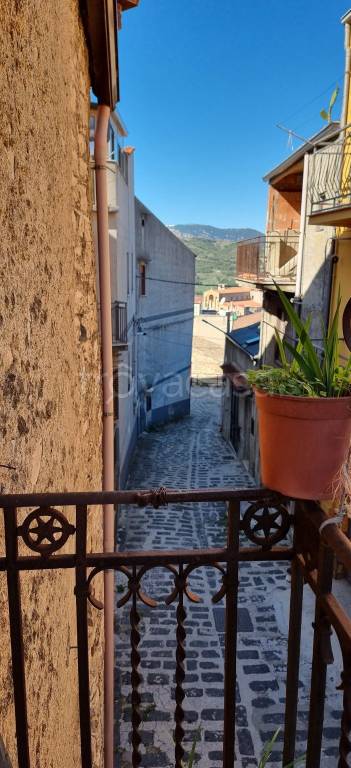 casa indipendente in vendita a Chiusa Sclafani