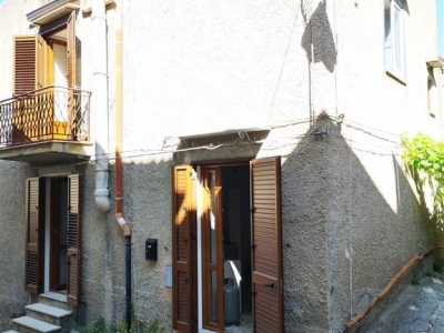 casa indipendente in vendita a Chiusa Sclafani