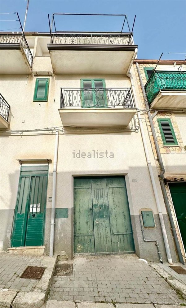 casa indipendente in vendita a Chiusa Sclafani