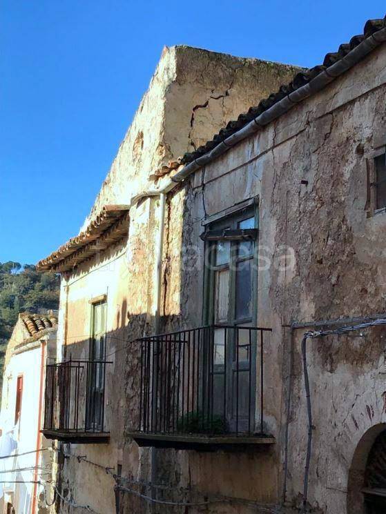 rudere in vendita a Ciminna