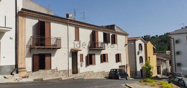 casa indipendente in vendita a Ciminna