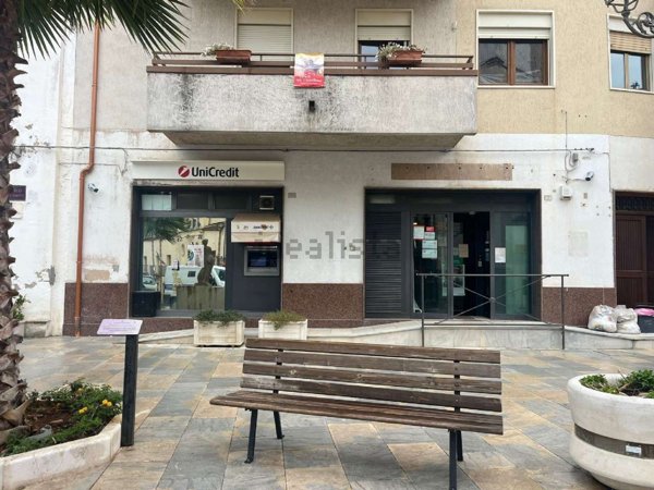 locale commerciale in vendita a Ciminna