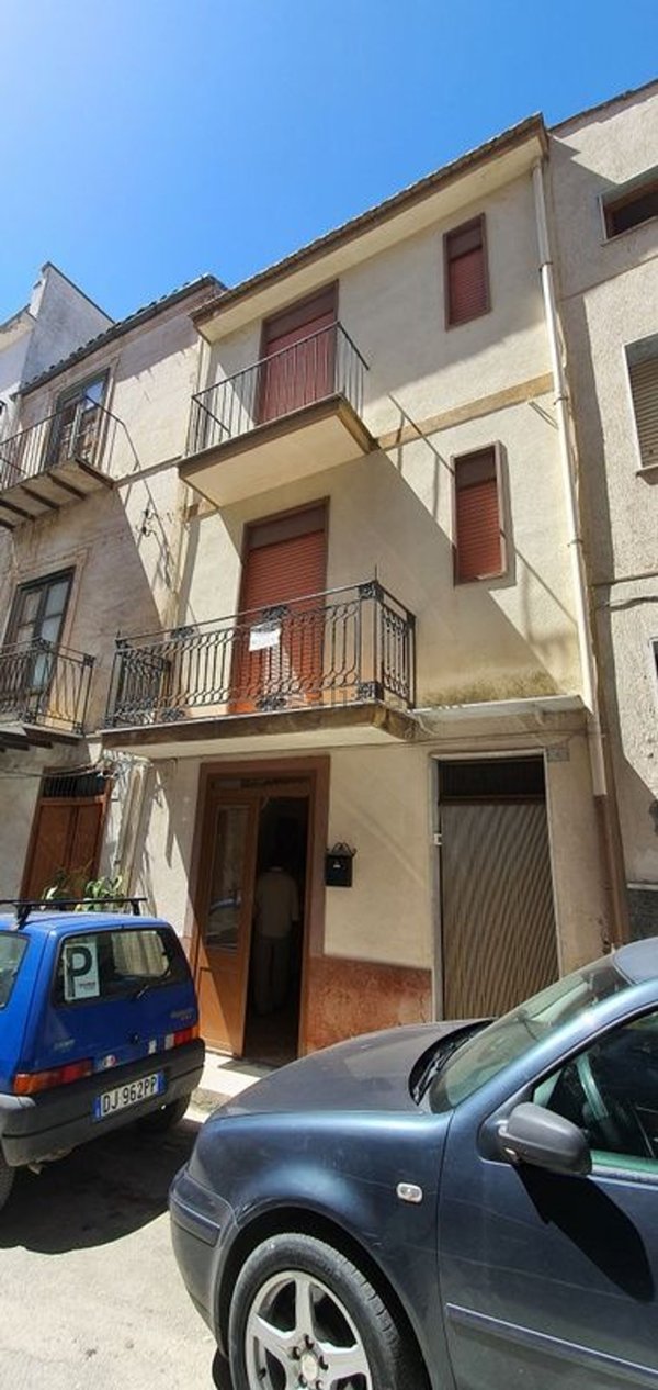 casa indipendente in vendita a Ciminna