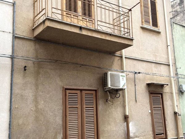 casa indipendente in vendita a Cinisi