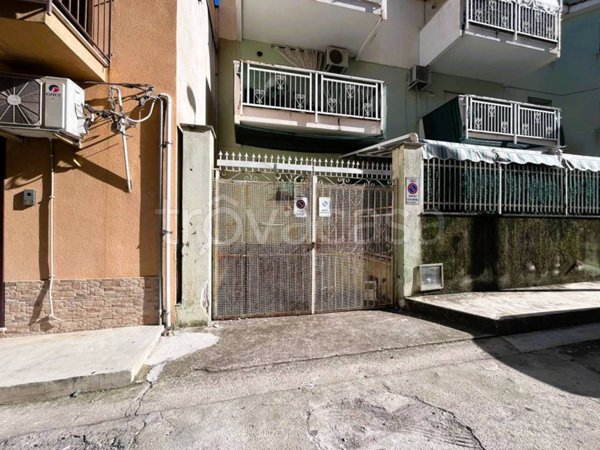 locale di sgombero in vendita a Cinisi
