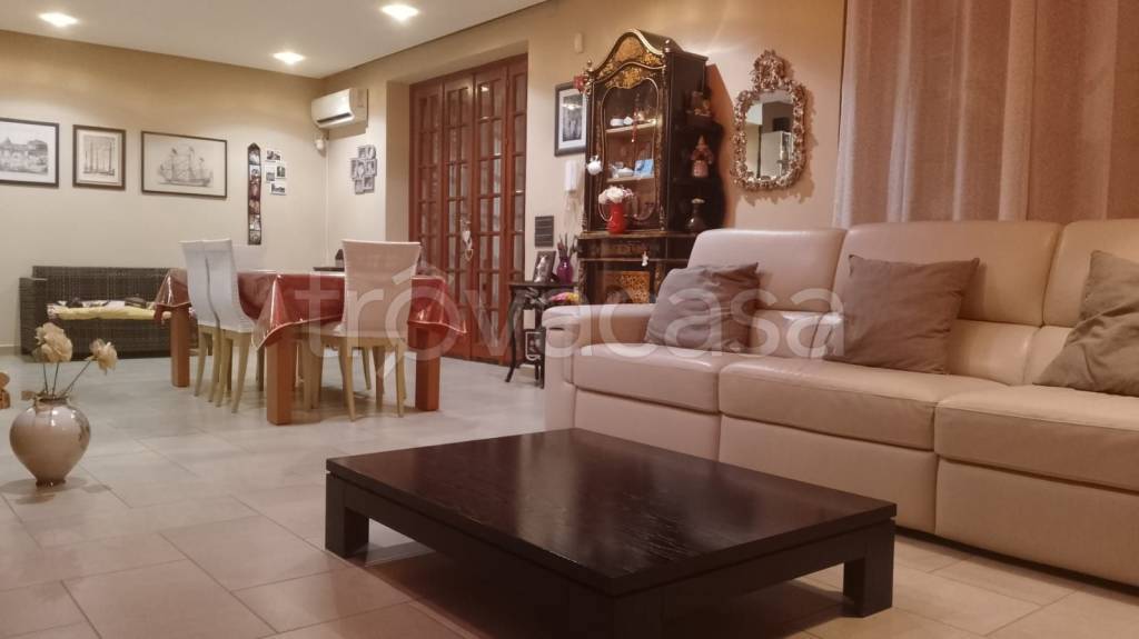casa indipendente in vendita a Cinisi in zona Punta Raisi