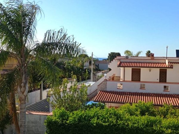 casa indipendente in vendita a Cinisi