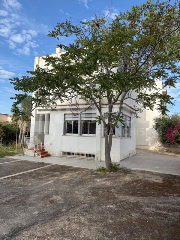 casa indipendente in vendita a Cinisi