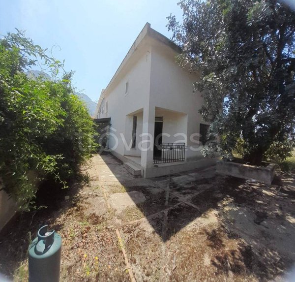 casa indipendente in vendita a Cinisi