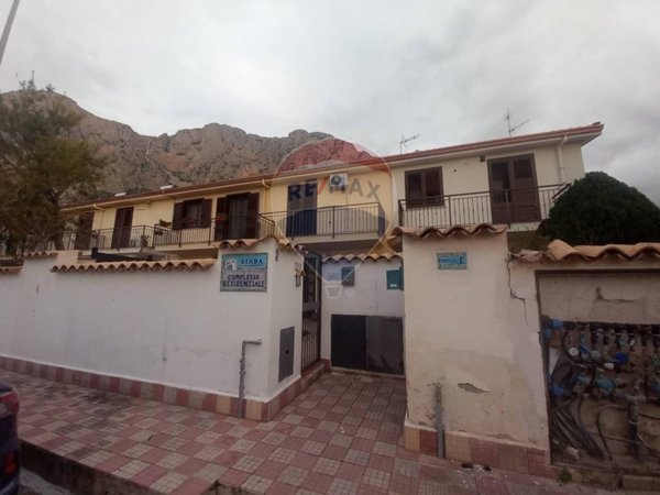 casa indipendente in vendita a Cinisi
