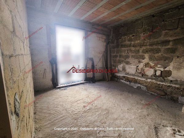 pentavano in vendita a Cinisi