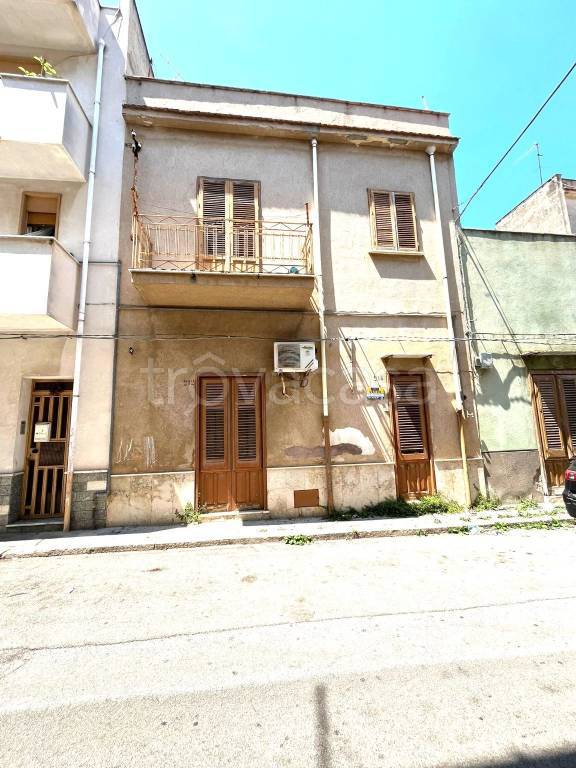 casa indipendente in vendita a Cinisi