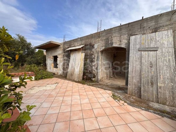 casa indipendente in vendita a Cinisi