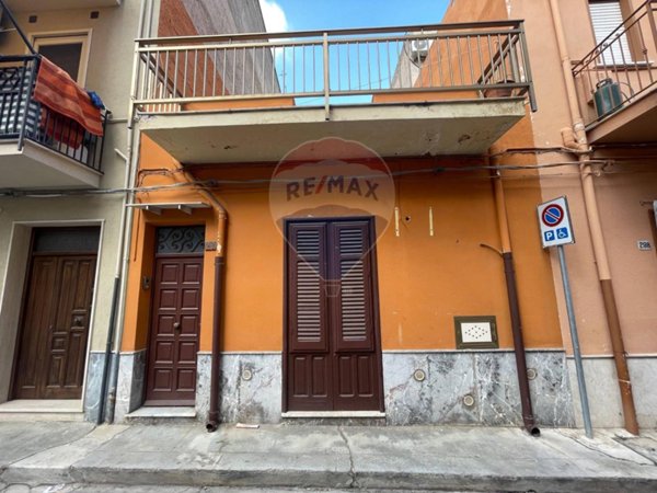 casa indipendente in vendita a Cinisi